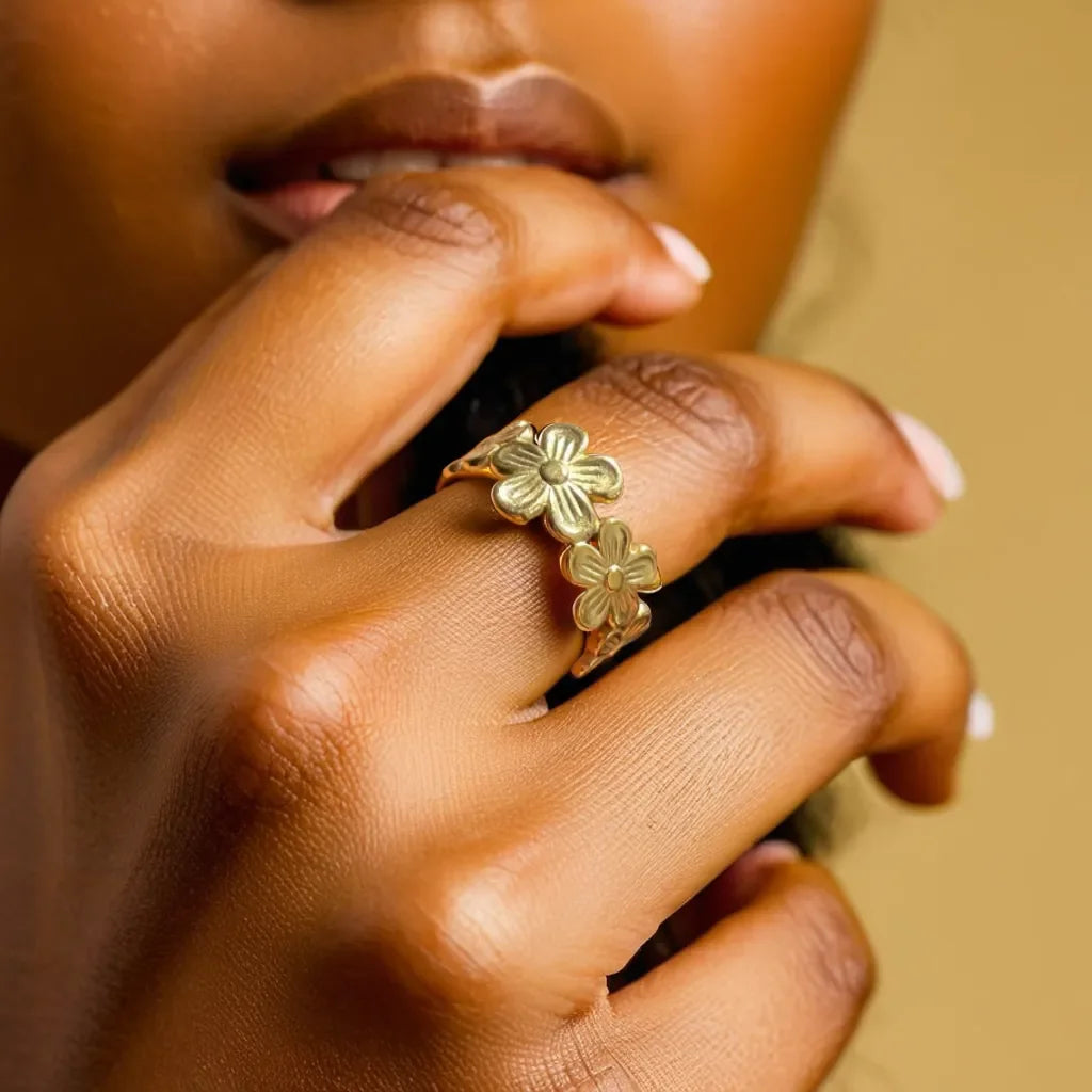 Anneau Marguerite – Gold Daisy Ring for Women