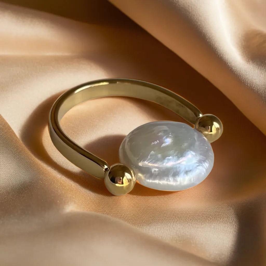Bague Promesse de Sirène – Nacre & Plaqué Or 18k (Taille 7-8)