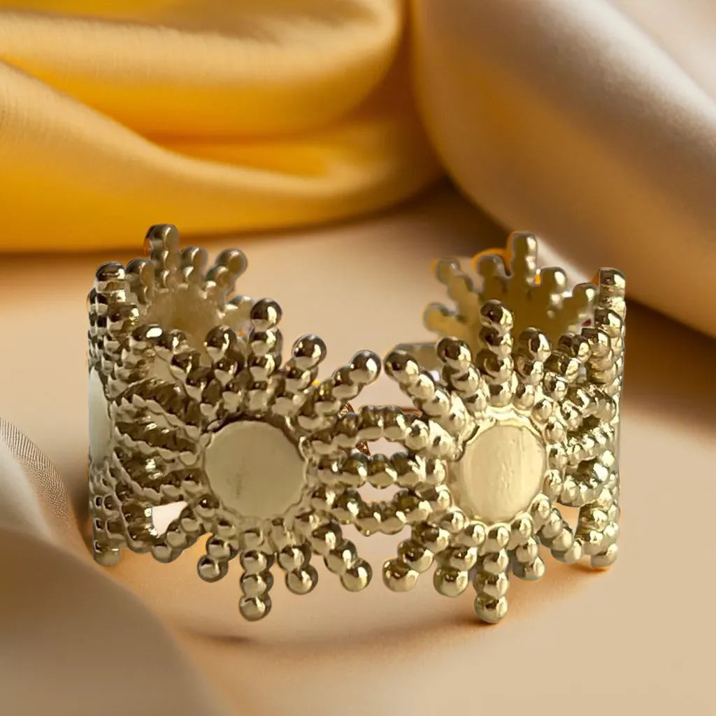 Bague Soleil Éclatant – Plaqué Or 18k (Ajustable)