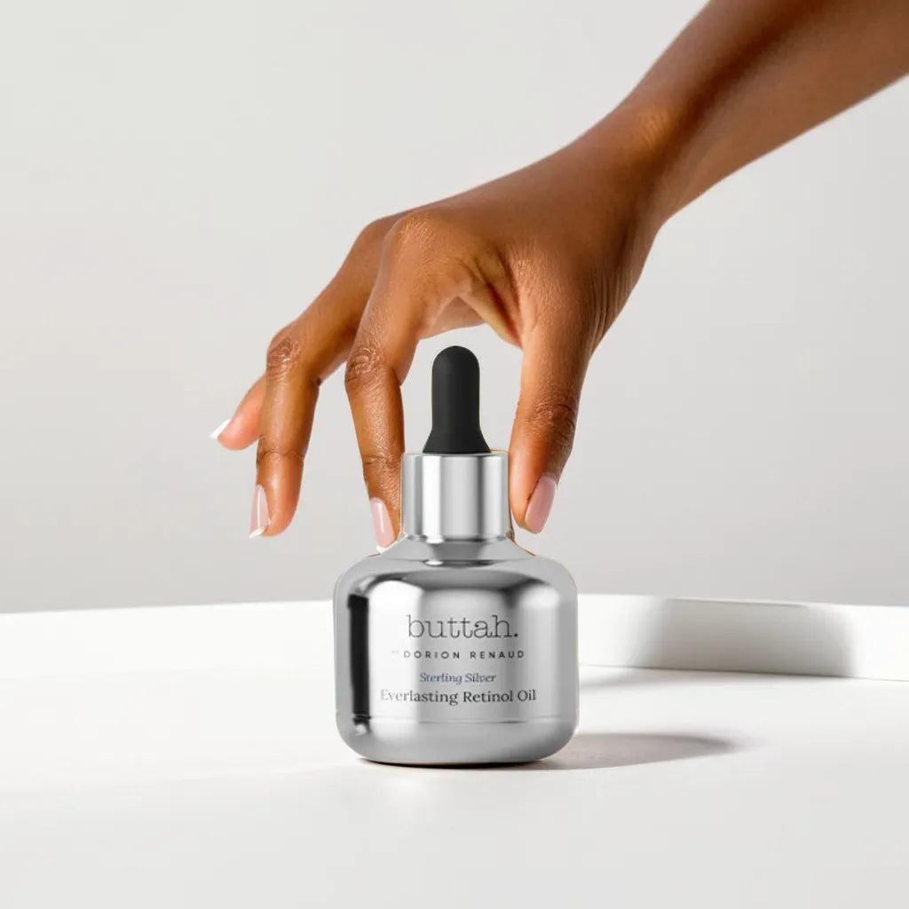 "Huile de Nuit au Rétinol bottle – brightening overnight oil"
"Luxury retinol oil dropper – for dark spots and fine lines"
"Radiance Noire Huile de Nuit au Rétinol packaging"