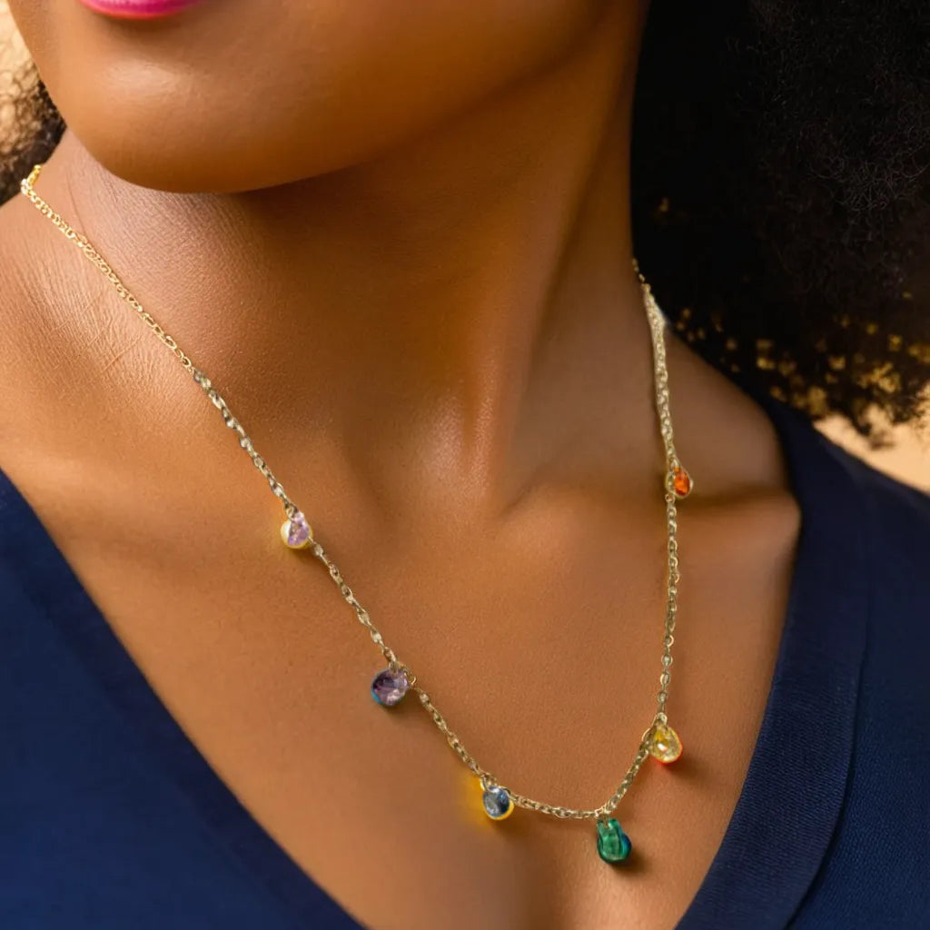 Collier Arc-en-Ciel Élégant – Rainbow Crystal Necklace
Dazzling 18K gold-plated rainbow crystal necklace. Lightweight, radiant, and inspired by Parisian sunsets. A colorful French-inspired treasure.