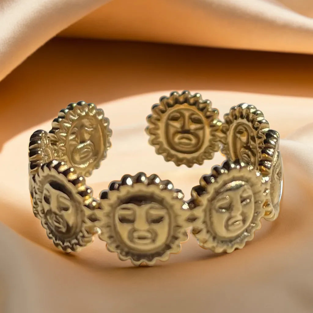 Bague Visages du Soleil – Plaqué Or 18k (Ajustable)