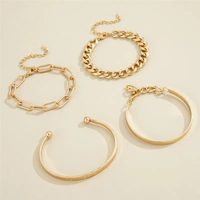 L'Or Éclatant Layered Chain Bracelet Set
