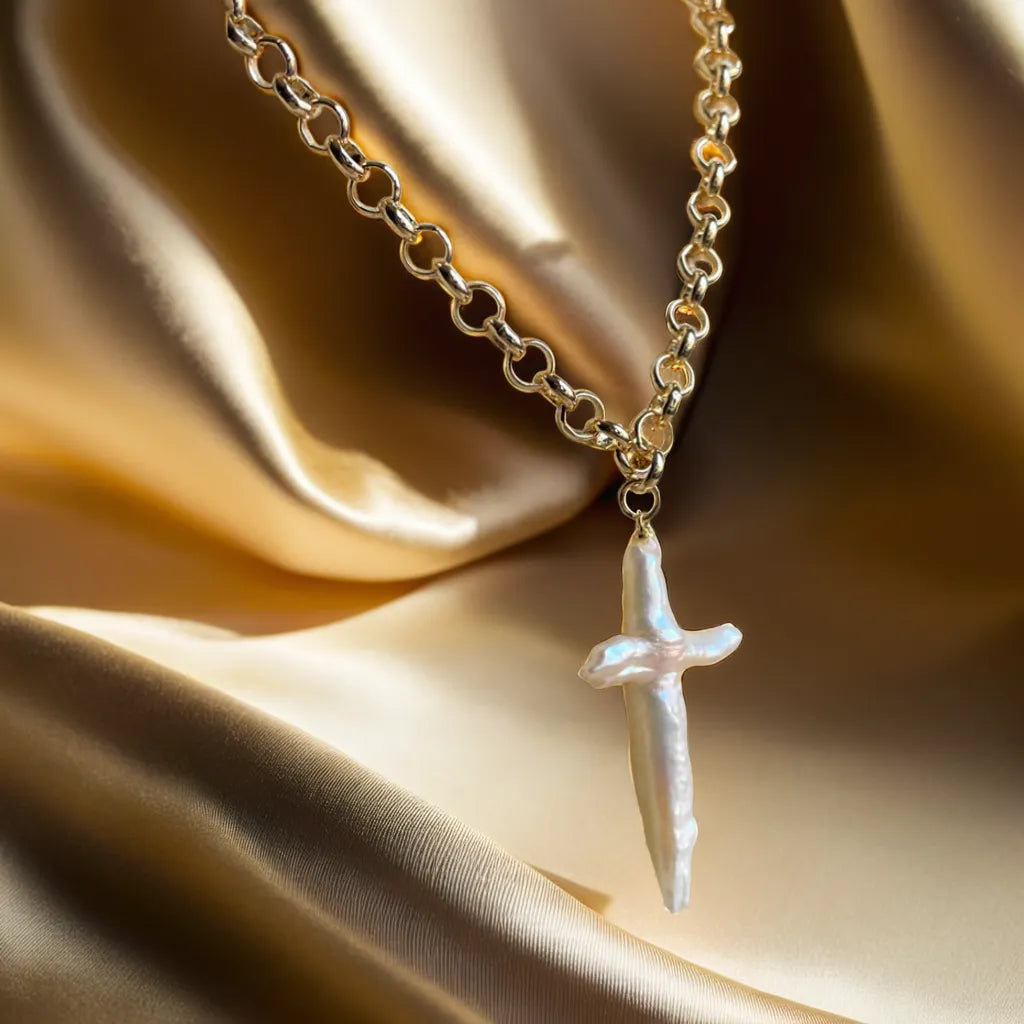 freshwater pearl cross necklace – women gold necklace close-up

18k gold plated pearl cross necklace – adjustable chain

natural pearl cross pendant – unique handmade necklace

women gold necklace – freshwater pearl cross detail